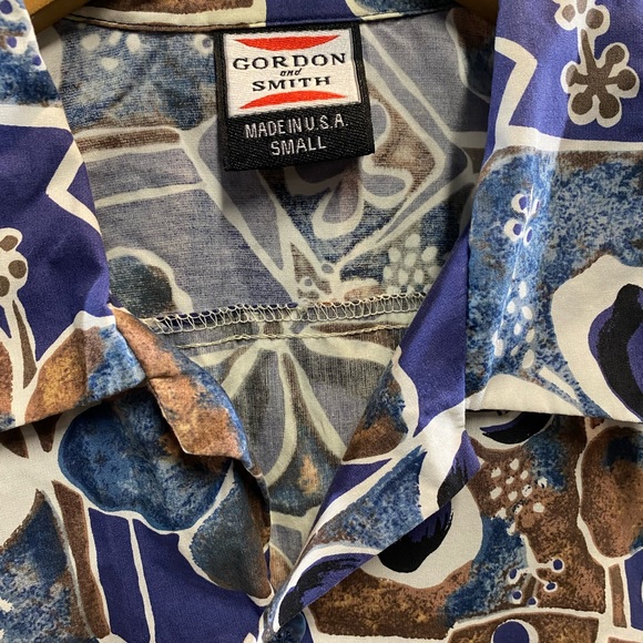 Vintage Gordon and Smith Button Up - Picture 5 of 5